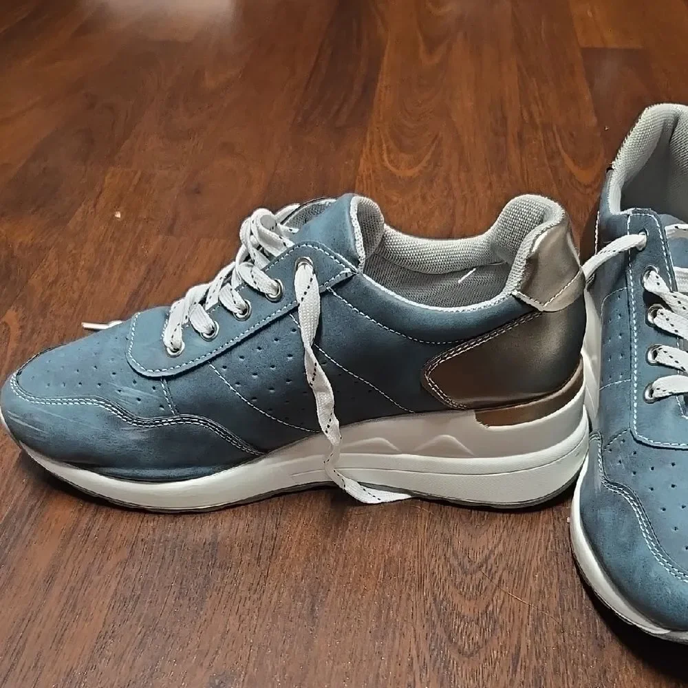 N/A trendy blue